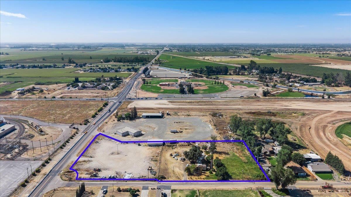 3912 Davis Ave, Modesto, CA 95357
