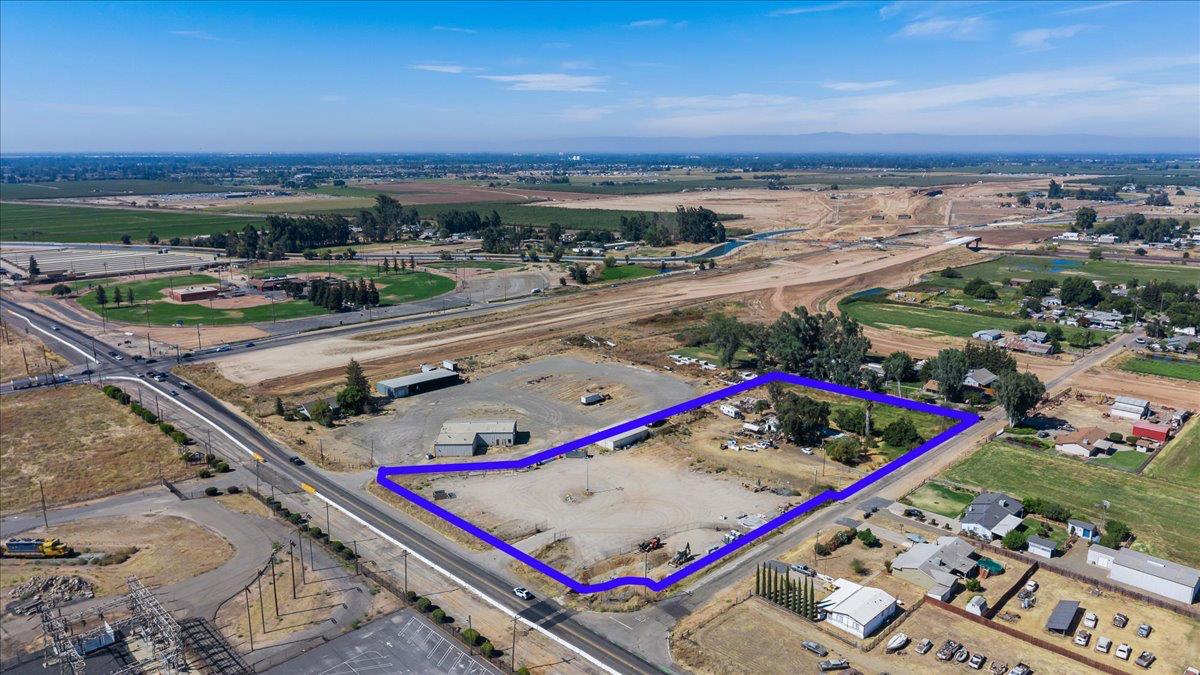 3912 Davis Ave, Modesto, CA 95357