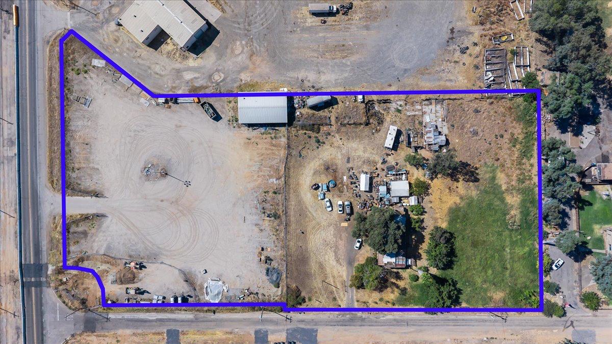 3912 Davis Ave, Modesto, CA 95357