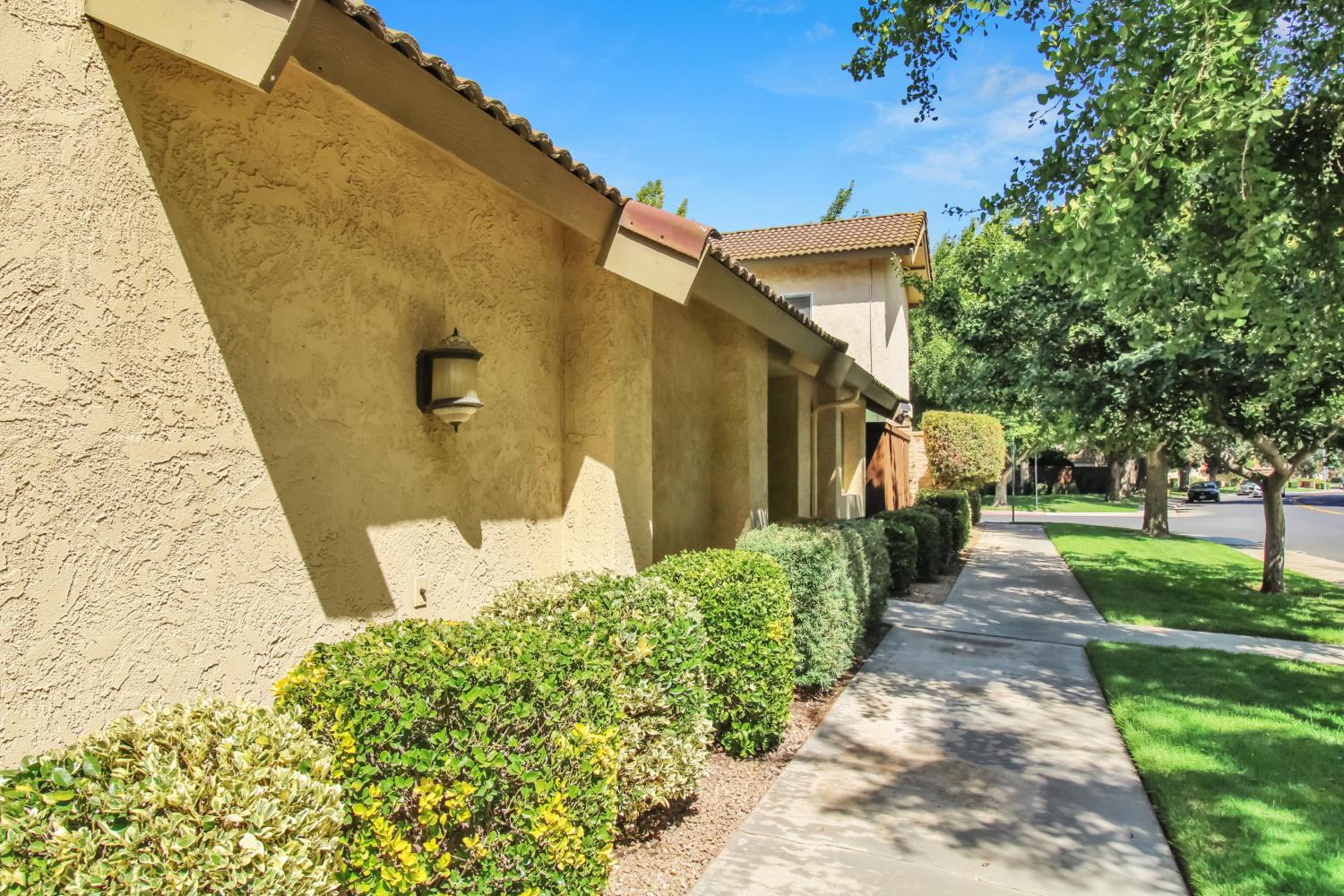 947 Sylvan Meadows Dr, Modesto, CA 95356