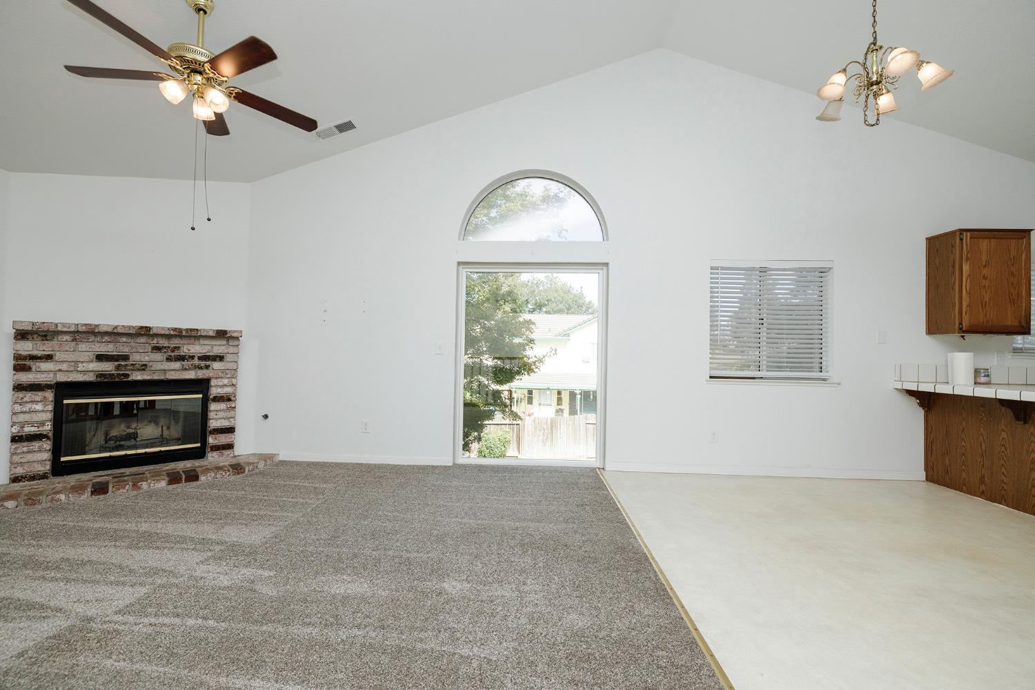 6036 Deep River Ct, Riverbank, CA 95367
