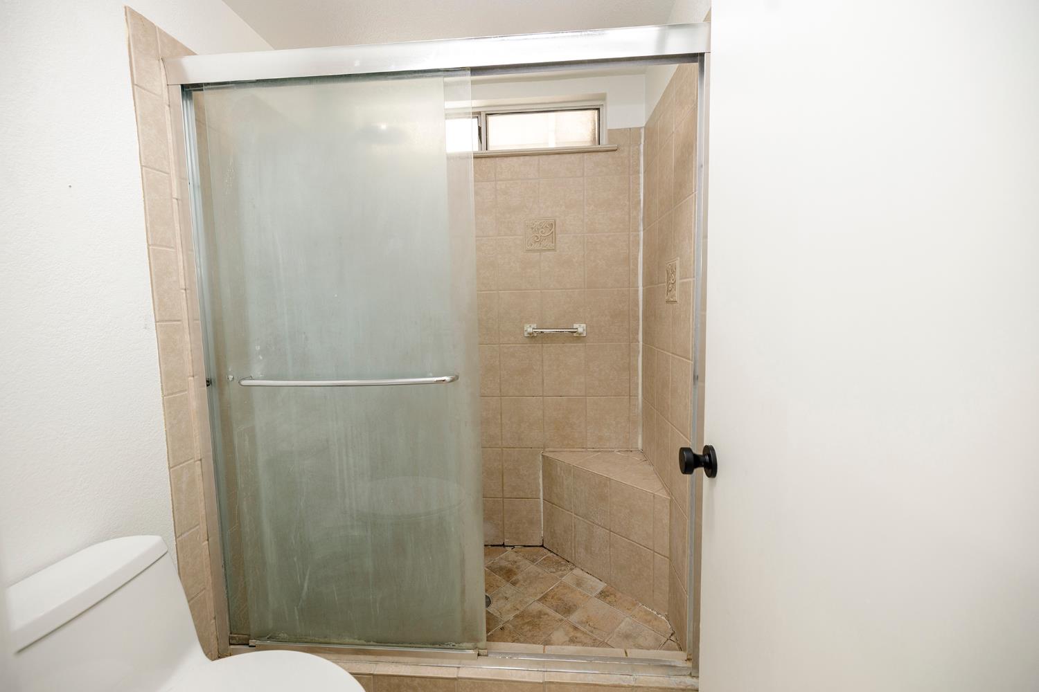 6036 Deep River Ct, Riverbank, CA 95367