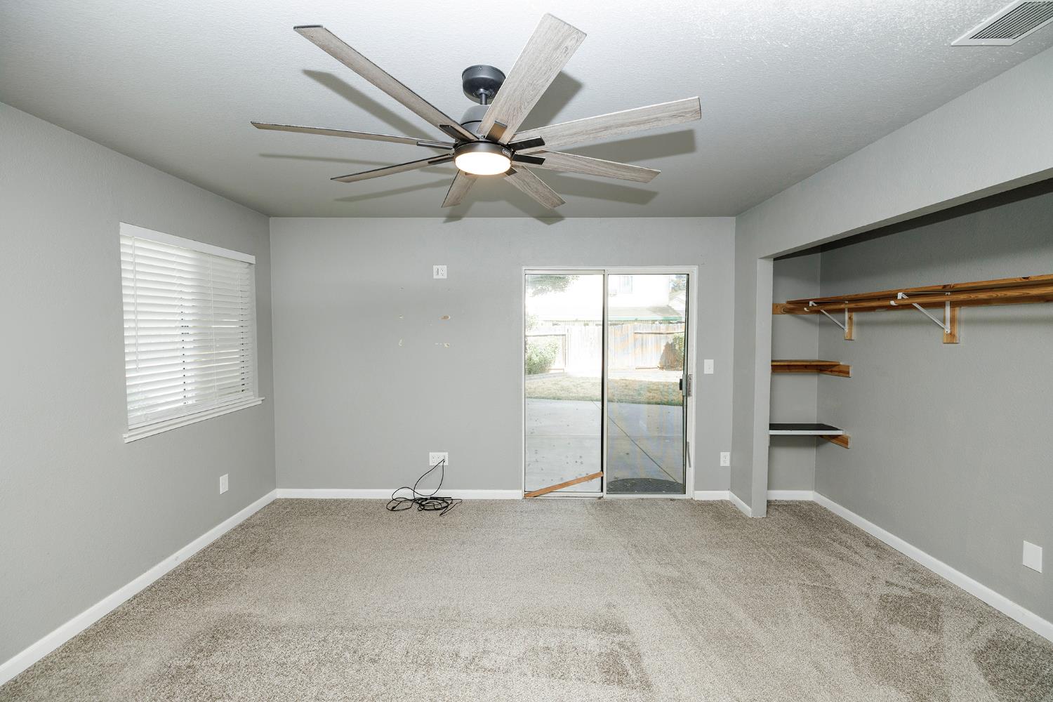 6036 Deep River Ct, Riverbank, CA 95367