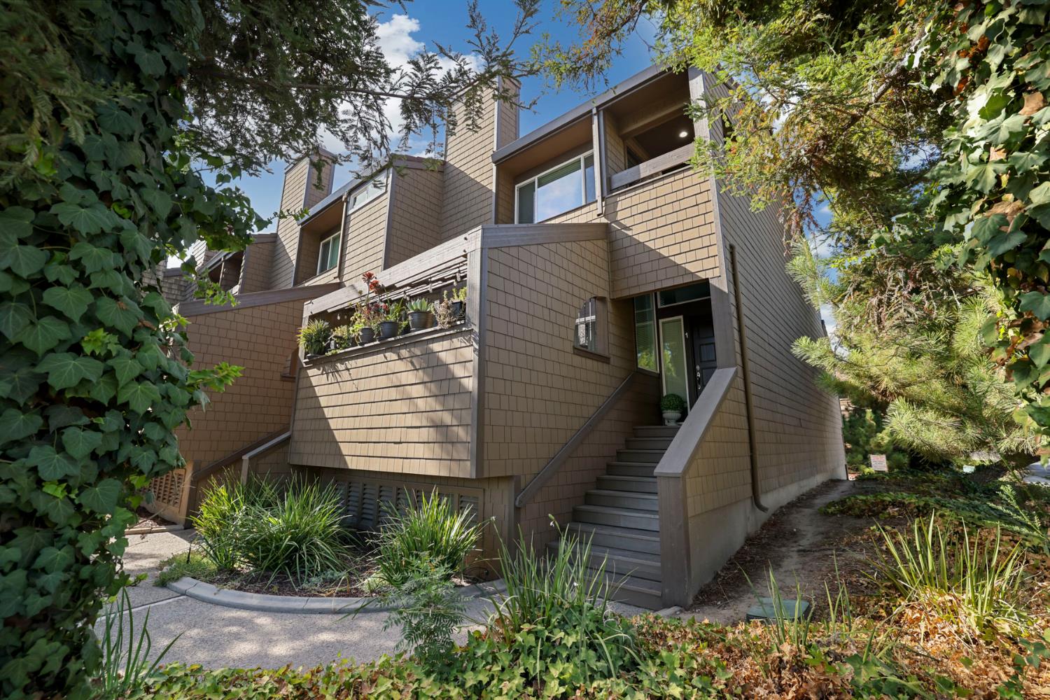 501 Rose Ave #1, Modesto, CA 95355
