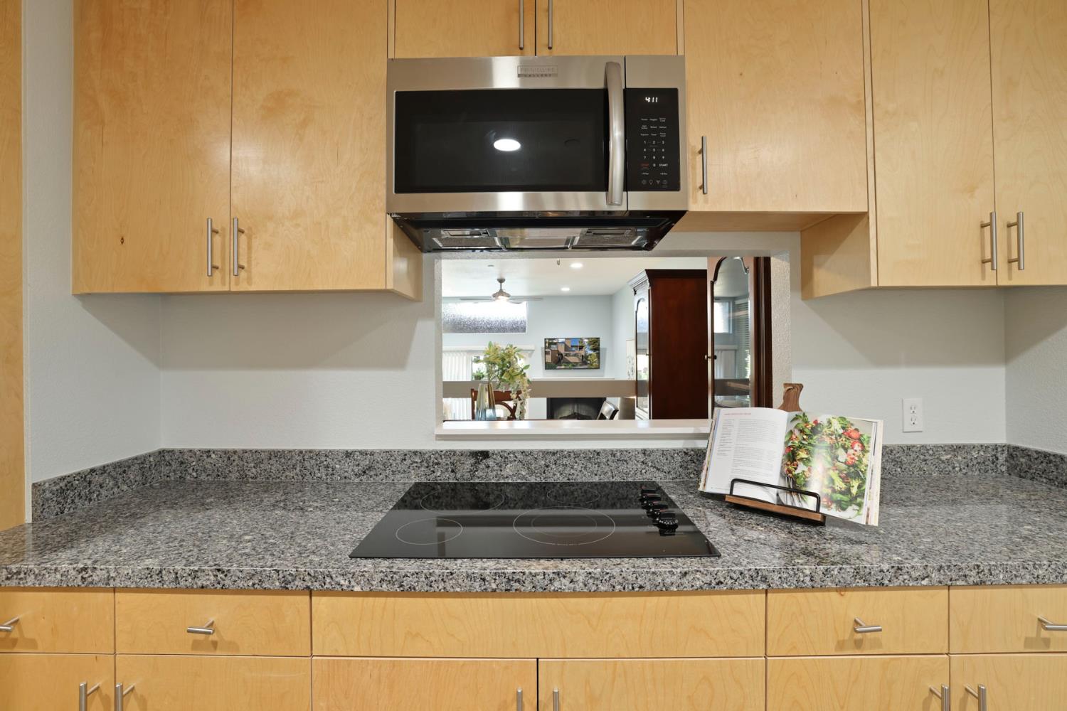 501 Rose Ave #1, Modesto, CA 95355