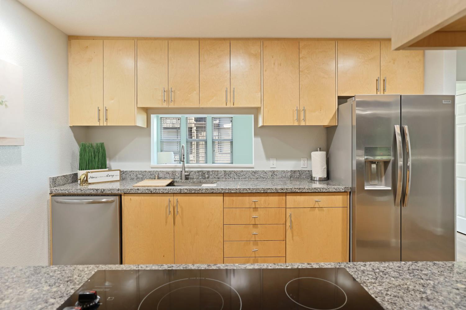 501 Rose Ave #1, Modesto, CA 95355