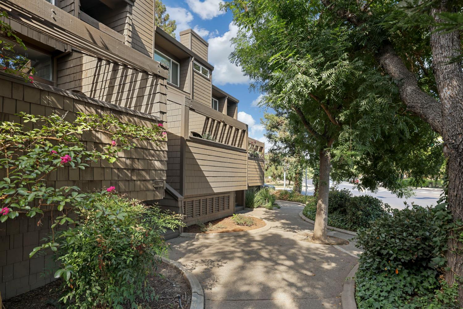 501 Rose Ave #1, Modesto, CA 95355