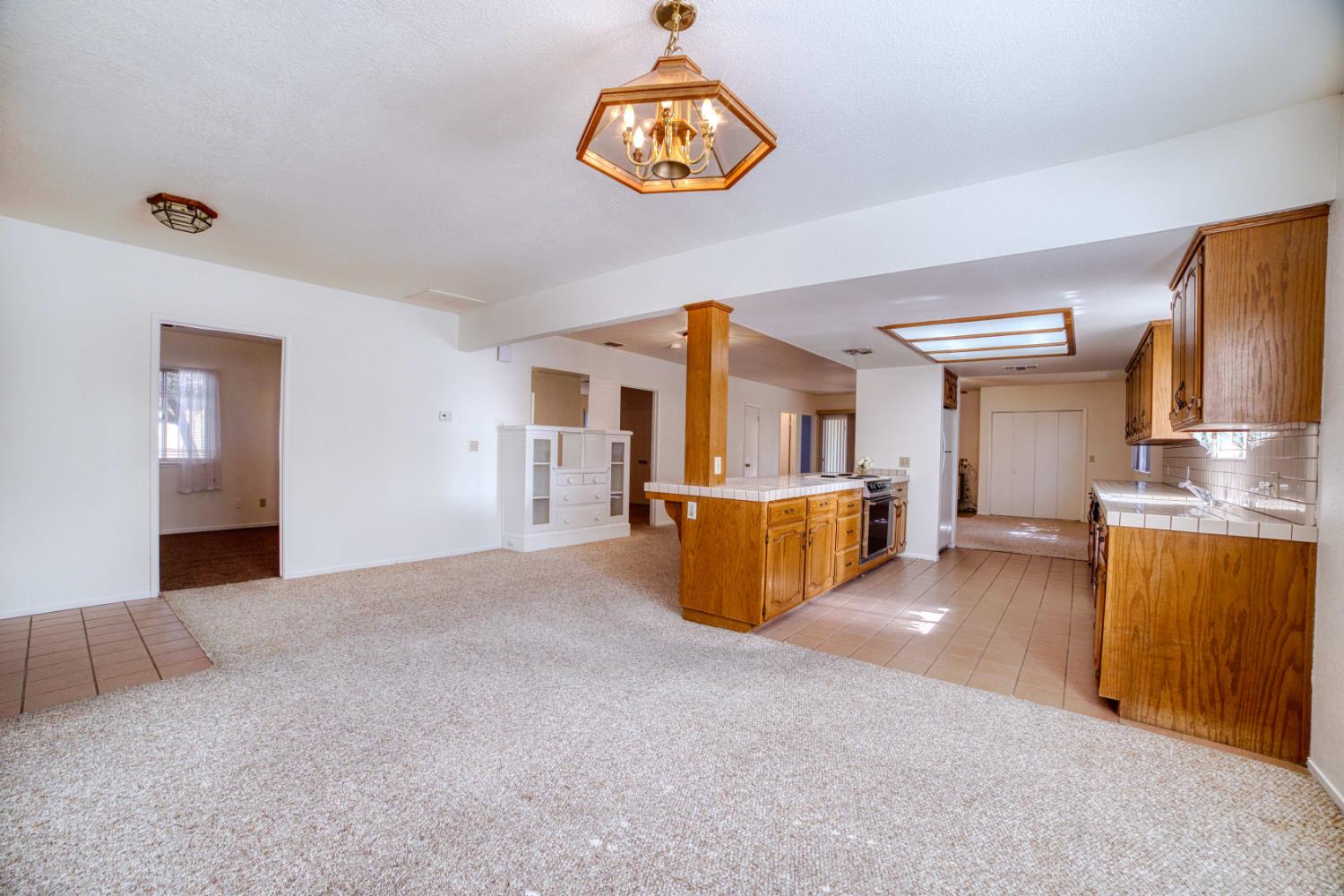 317 S K St, Madera, CA 93637