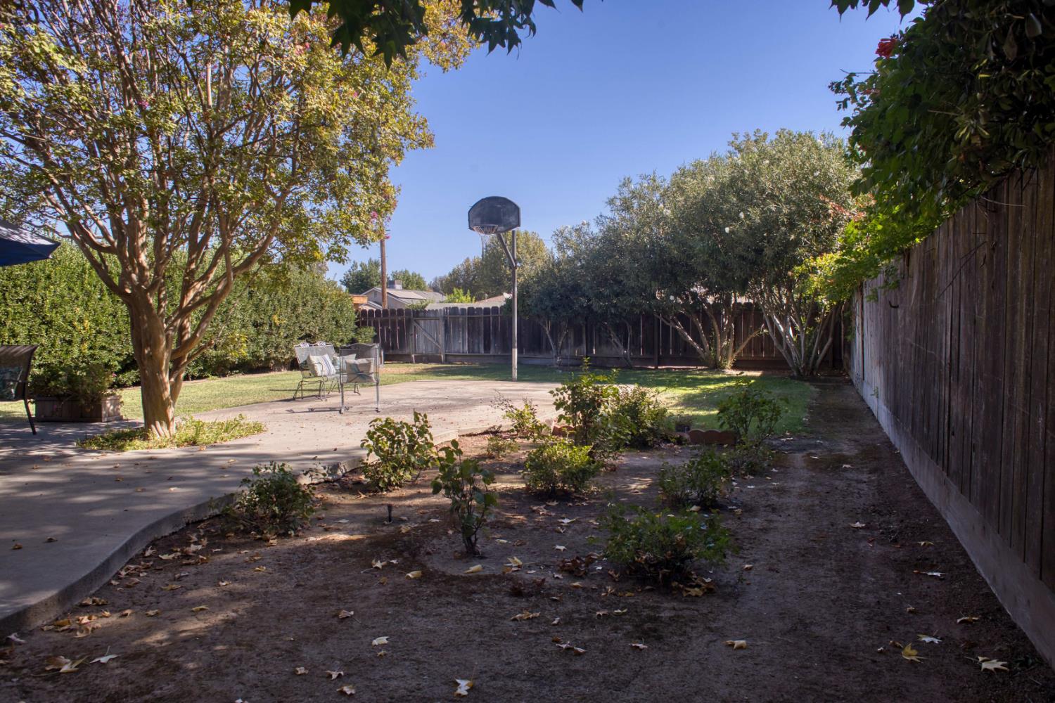 317 S K St, Madera, CA 93637