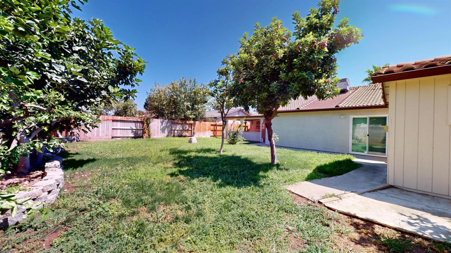 379 Edan Ct, Merced, CA 95341