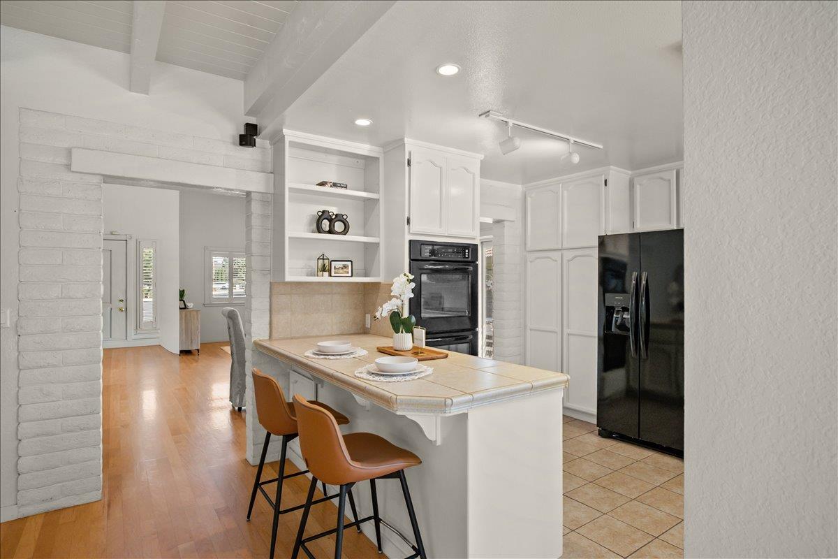 400 Rosebay Ln, Modesto, CA 95356