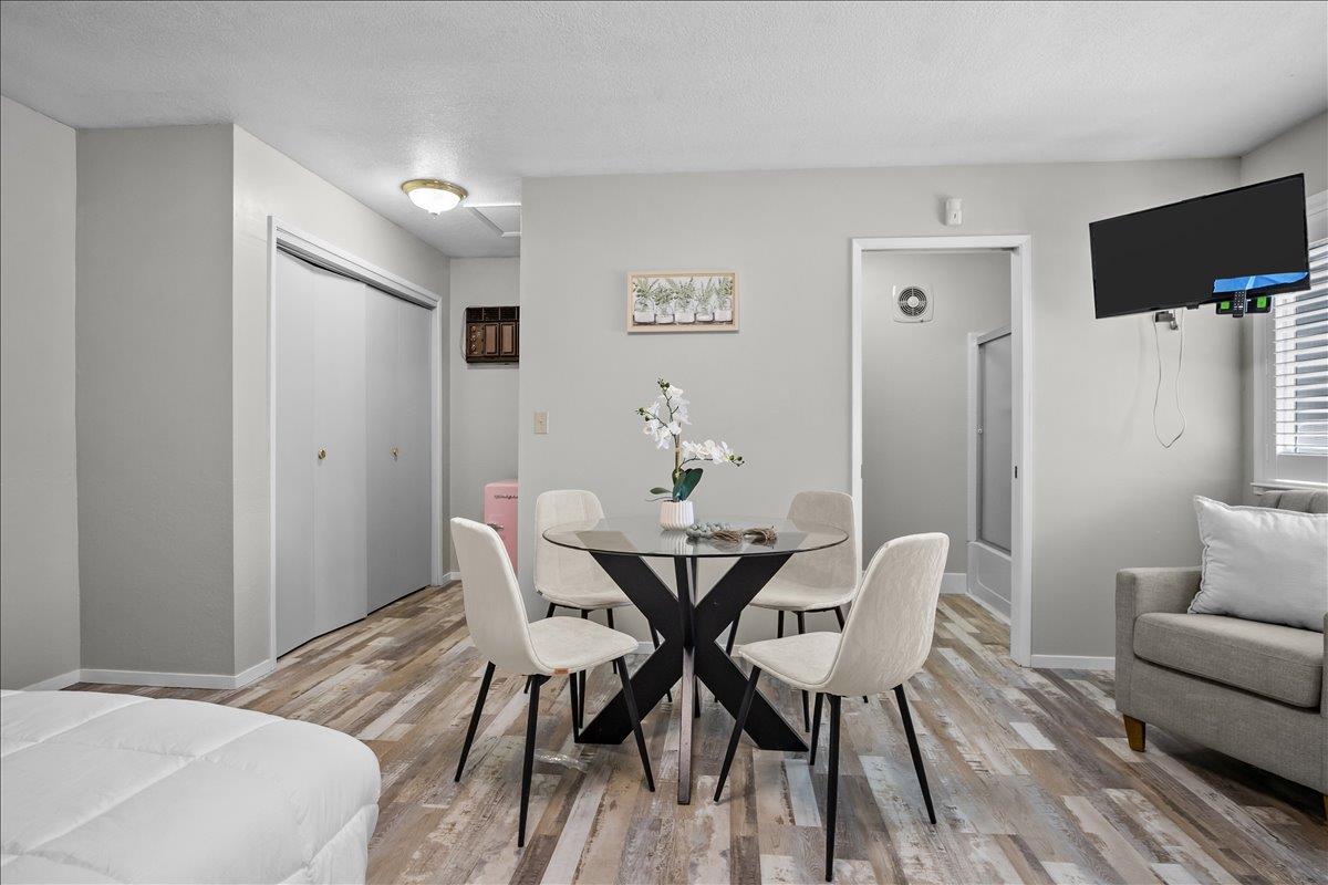 400 Rosebay Ln, Modesto, CA 95356