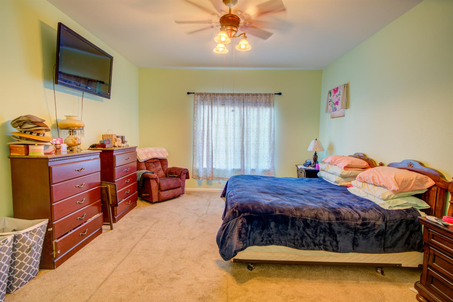 2480 Boulder Dr, Atwater, CA 95301
