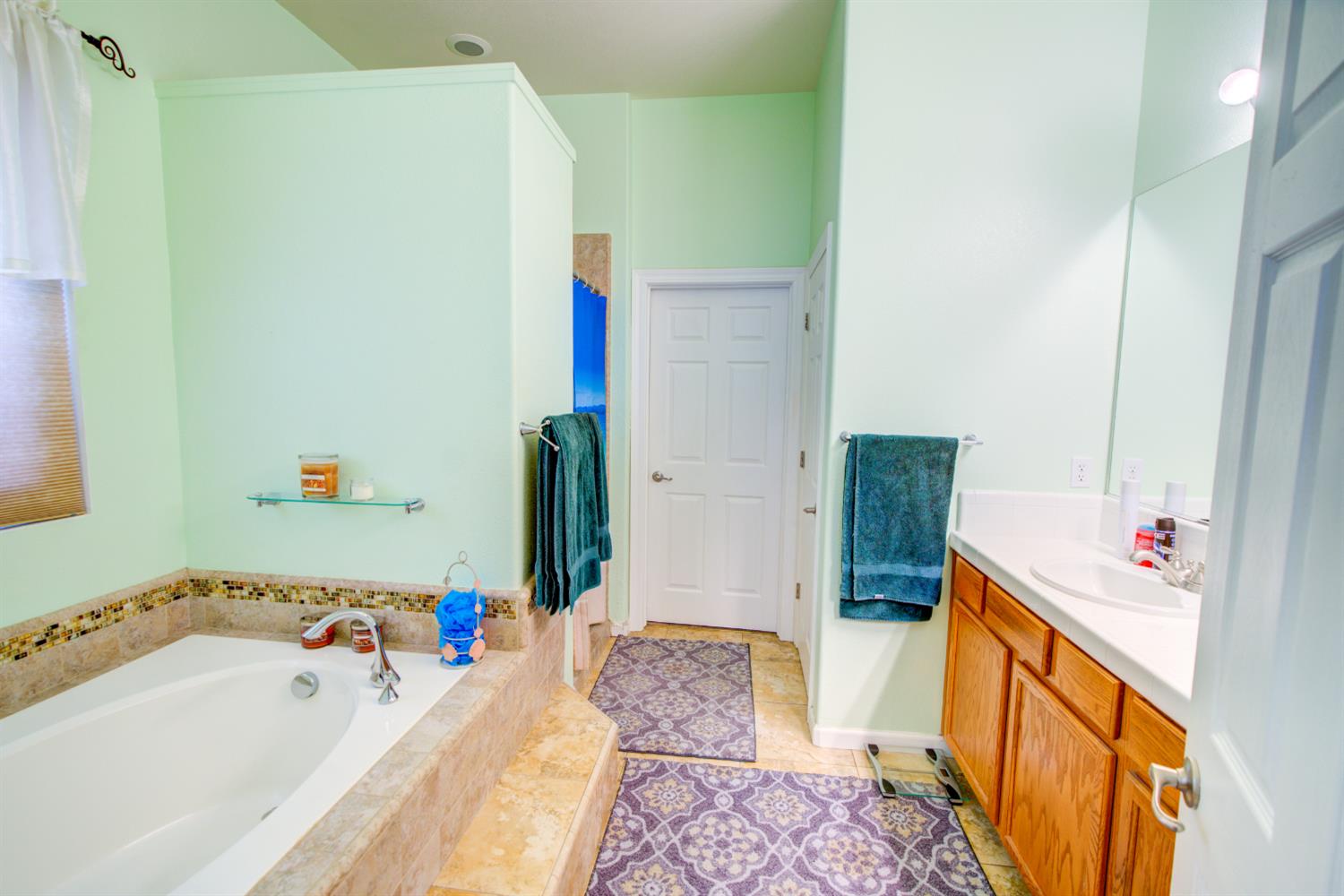2480 Boulder Dr, Atwater, CA 95301