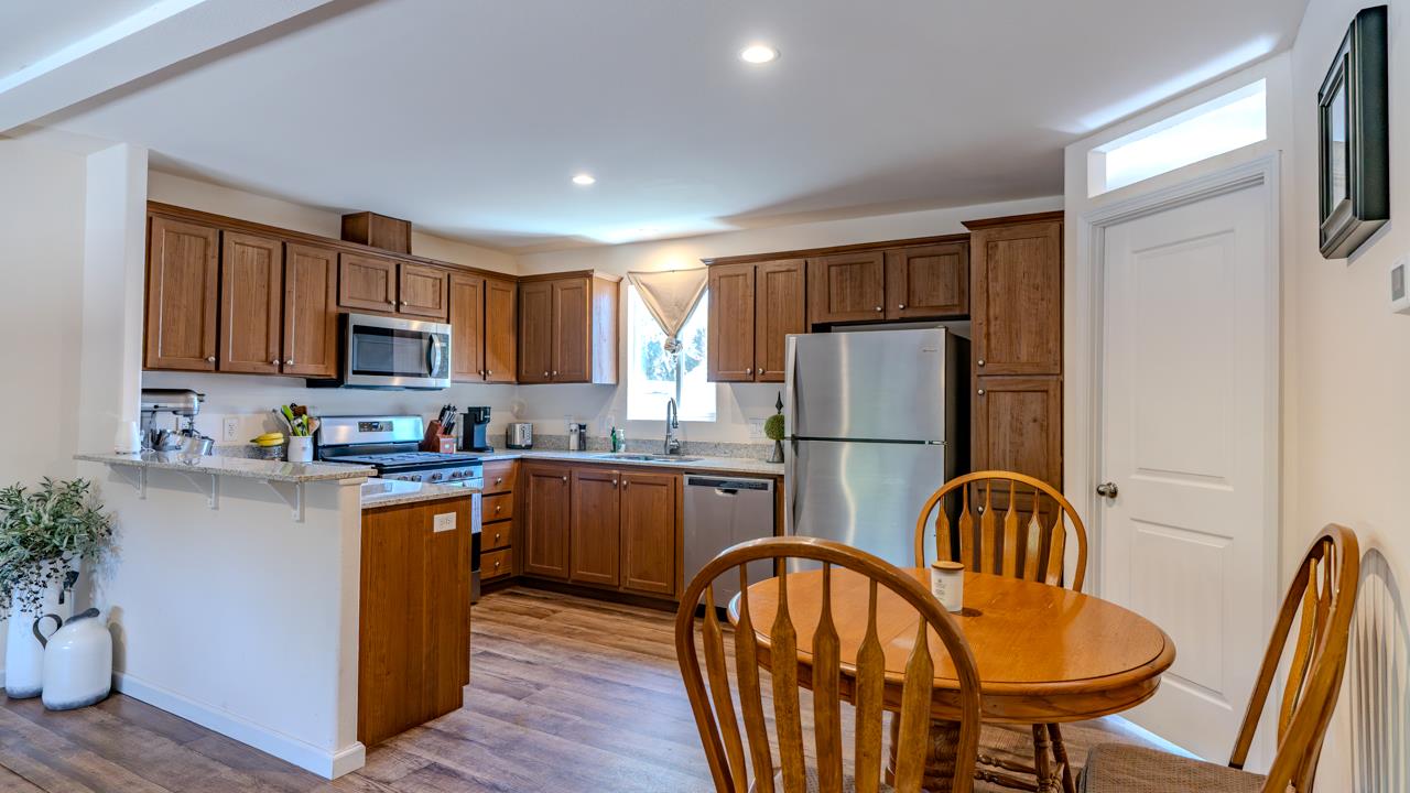 1643 River Rd, Modesto, CA 95351