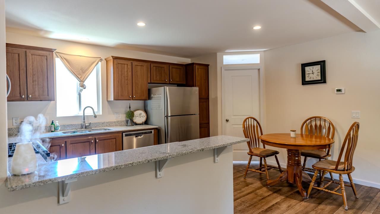 1643 River Rd, Modesto, CA 95351
