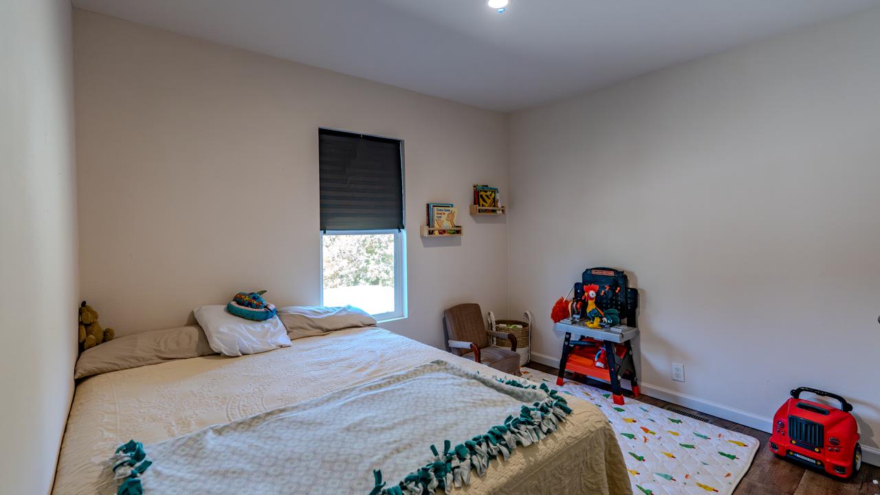 1643 River Rd, Modesto, CA 95351