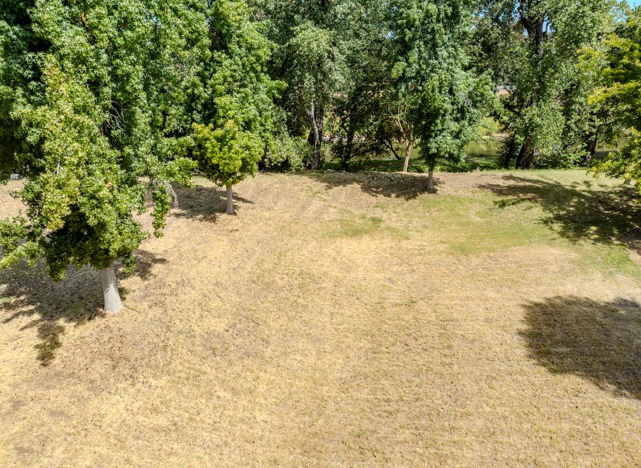 1643 River Rd, Modesto, CA 95351