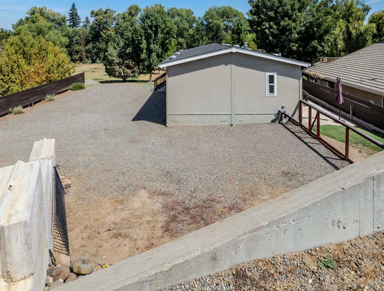 1643 River Rd, Modesto, CA 95351