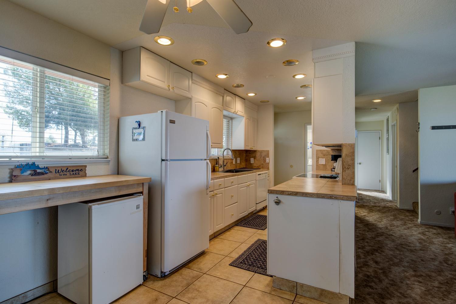4832 Enramada Dr, La Grange, CA 95329