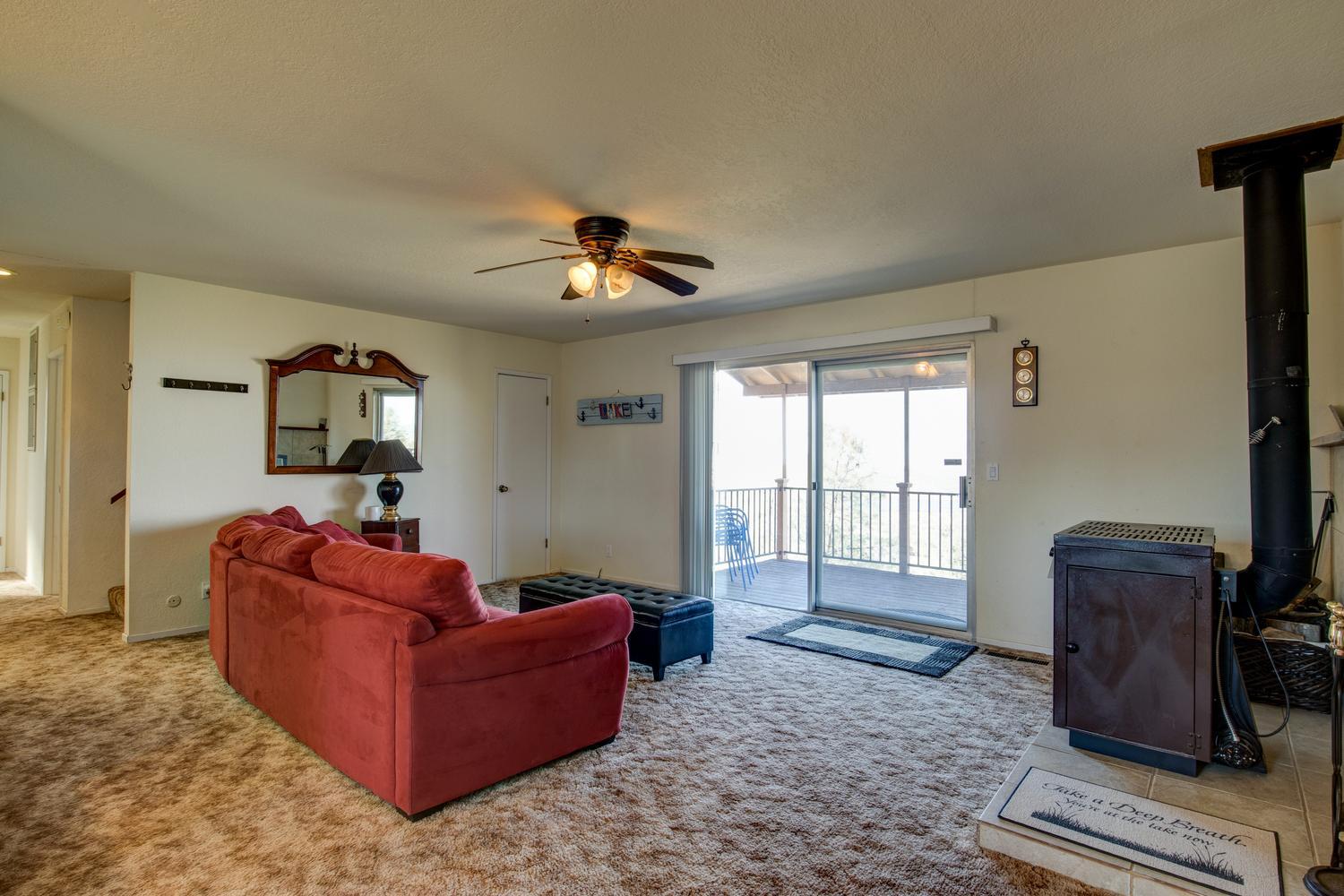4832 Enramada Dr, La Grange, CA 95329