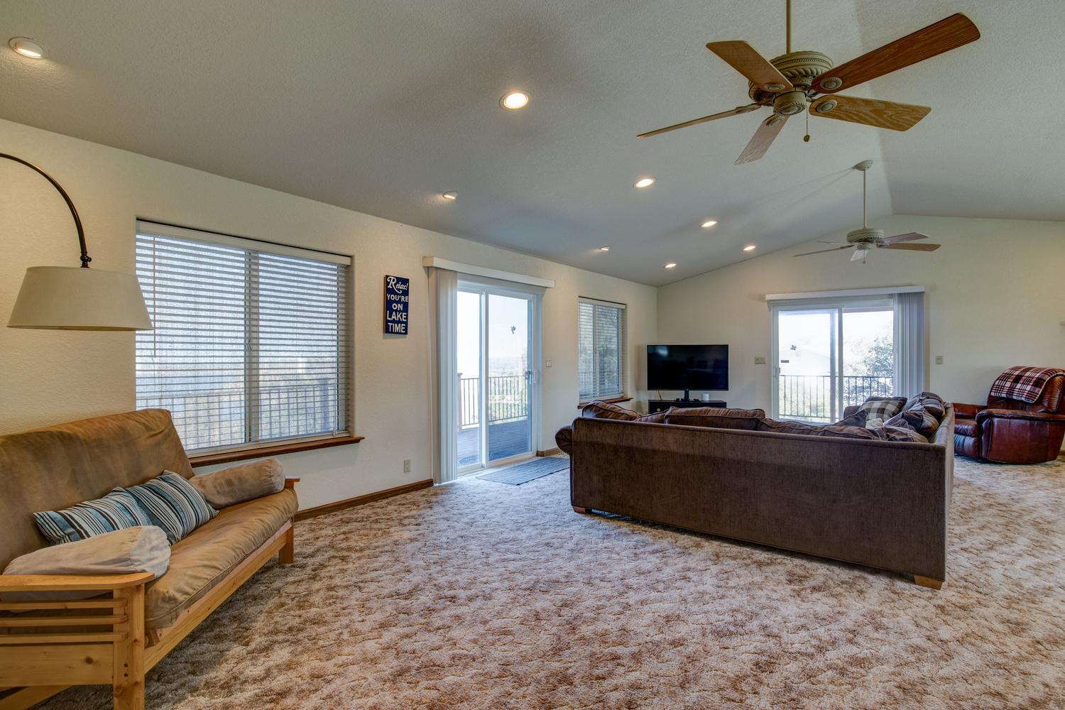 4832 Enramada Dr, La Grange, CA 95329