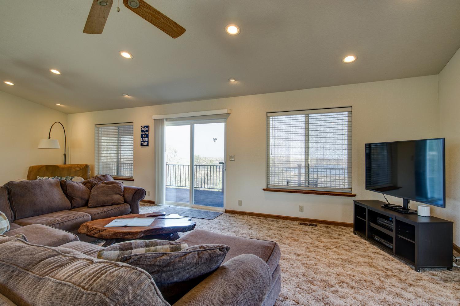 4832 Enramada Dr, La Grange, CA 95329