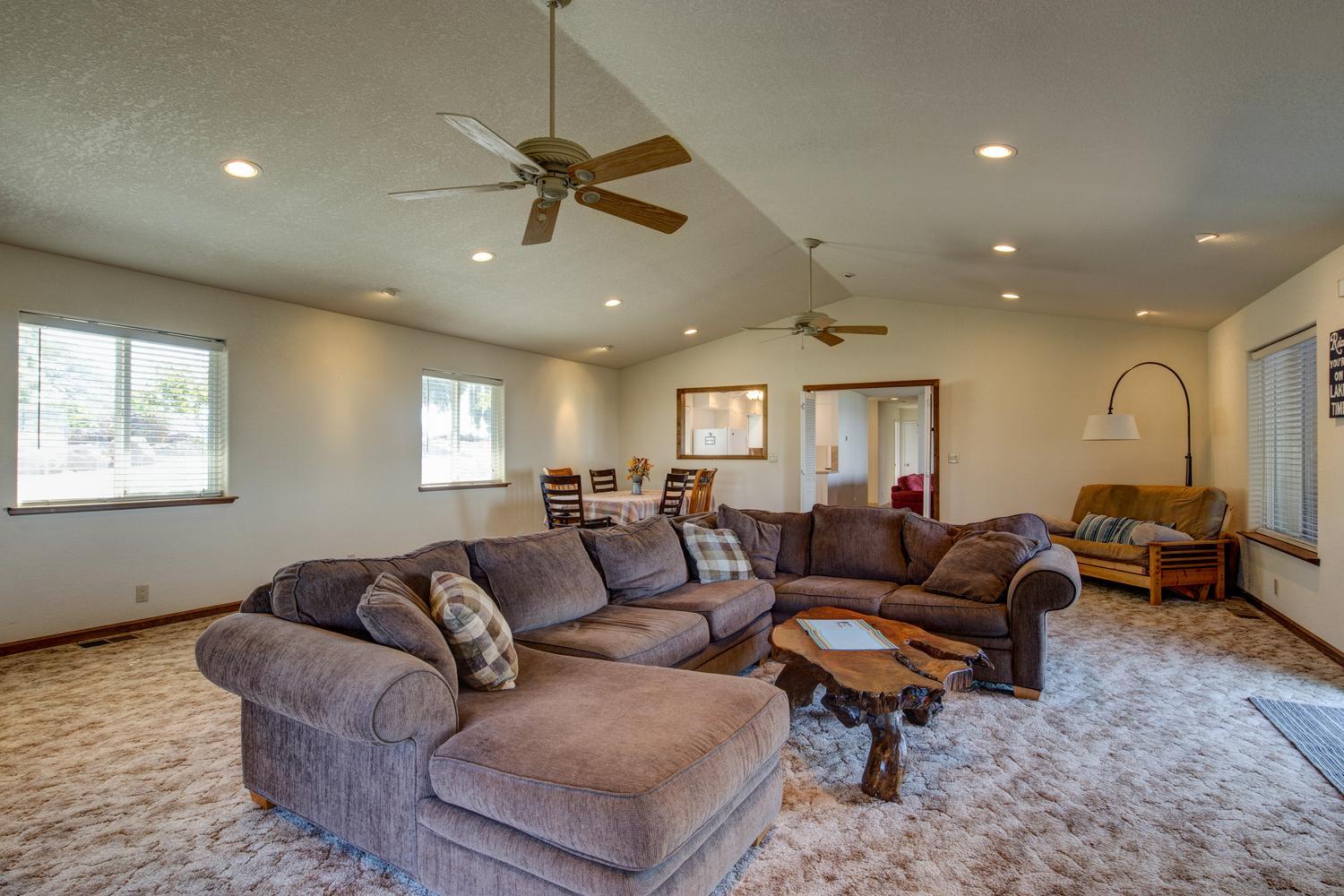 4832 Enramada Dr, La Grange, CA 95329