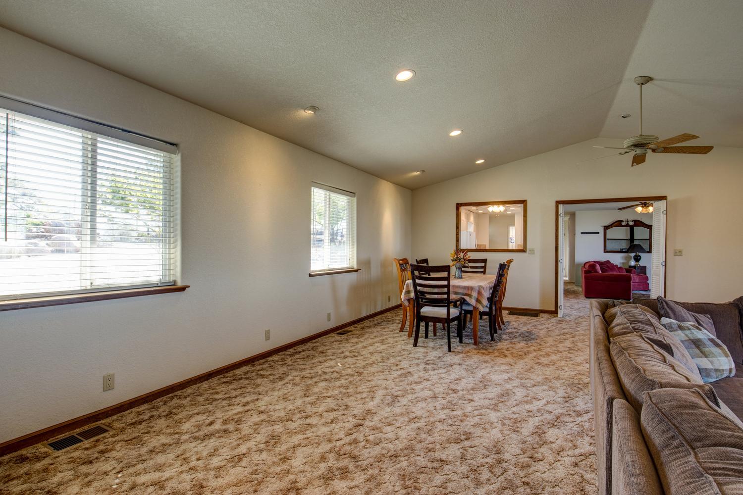 4832 Enramada Dr, La Grange, CA 95329