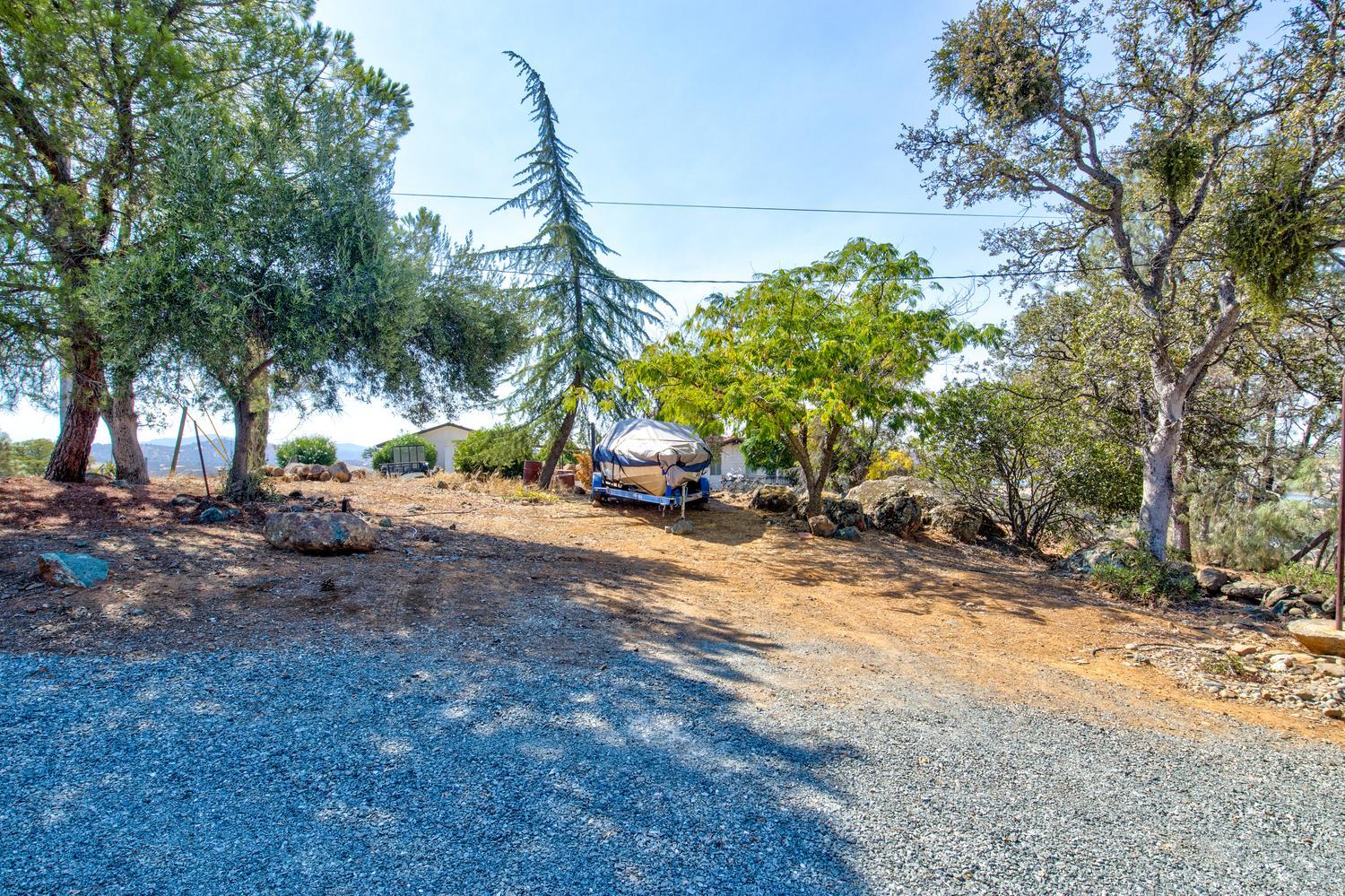 4832 Enramada Dr, La Grange, CA 95329