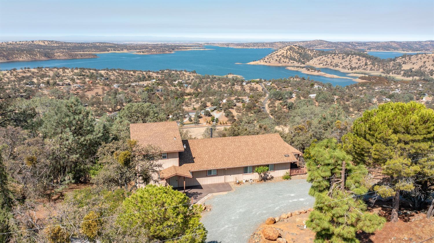 4832 Enramada Dr, La Grange, CA 95329