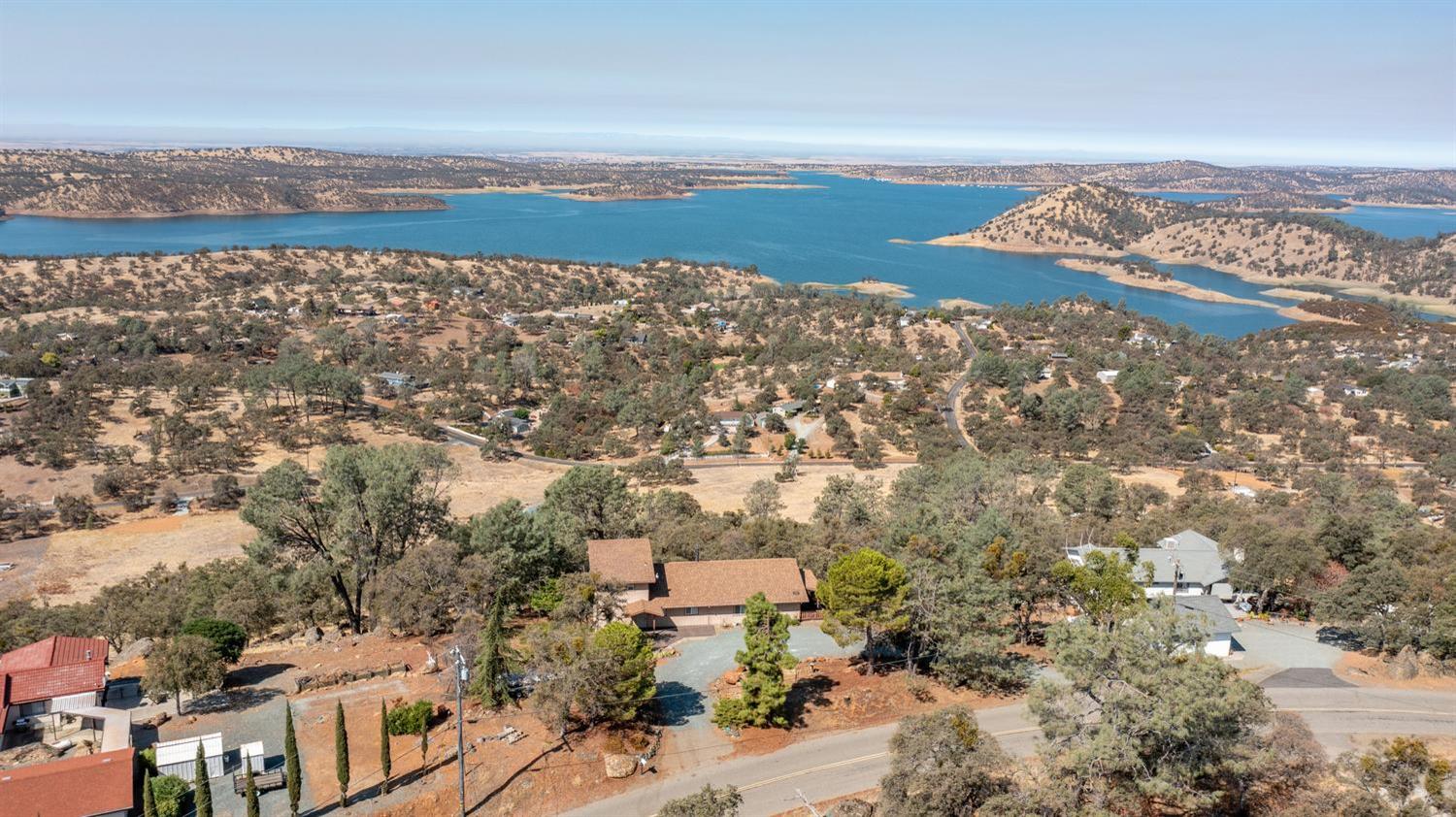 4832 Enramada Dr, La Grange, CA 95329
