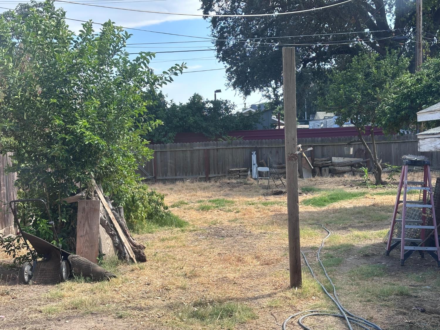 437 Oak St, Modesto, CA 95351