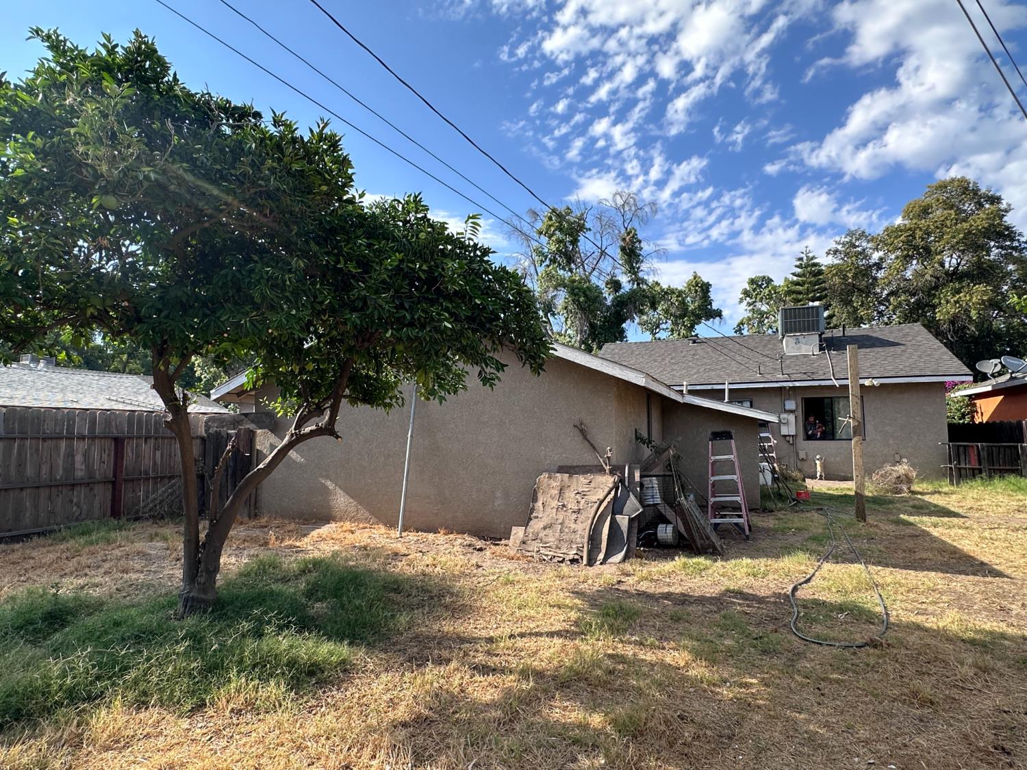 437 Oak St, Modesto, CA 95351