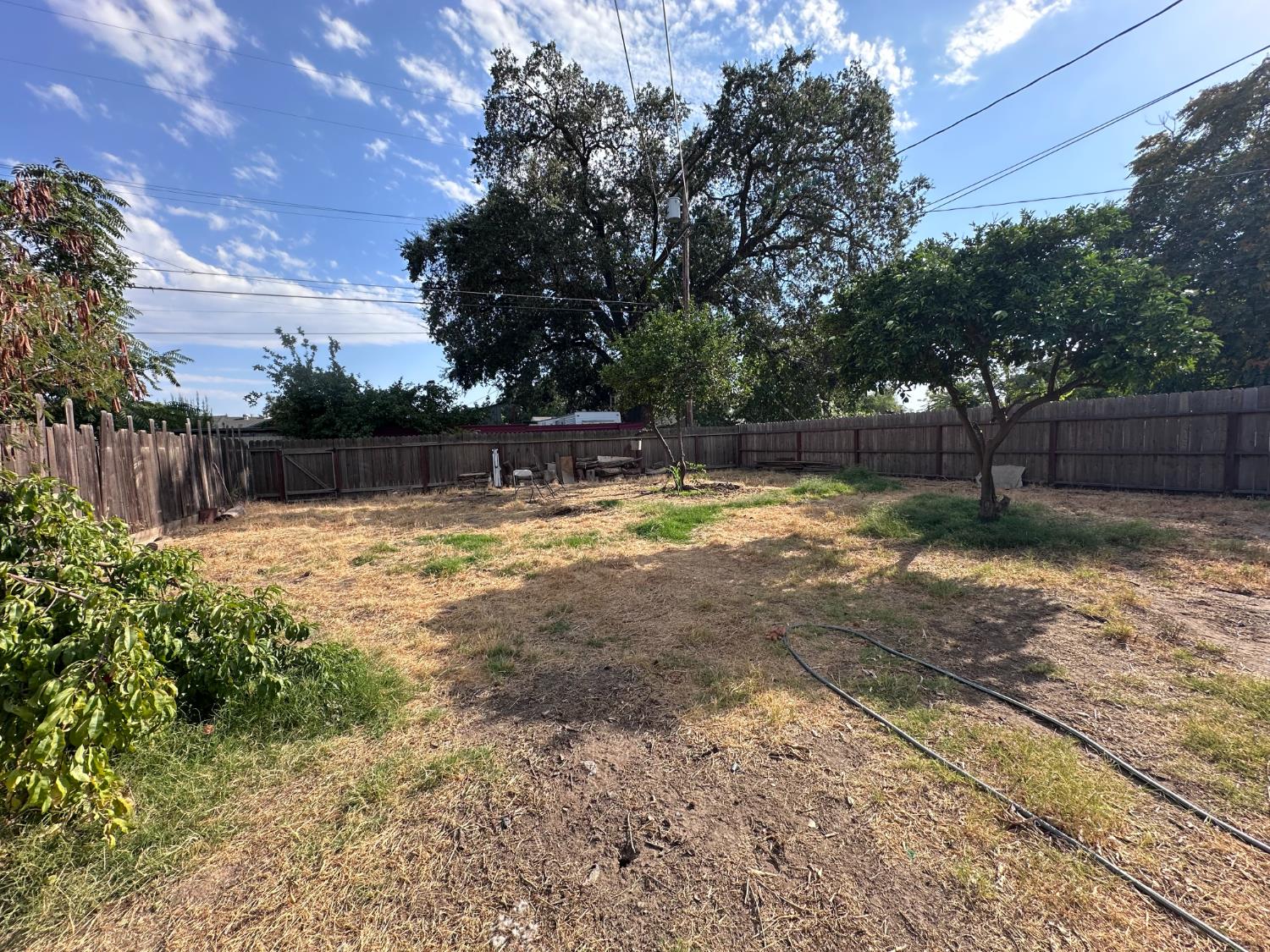 437 Oak St, Modesto, CA 95351