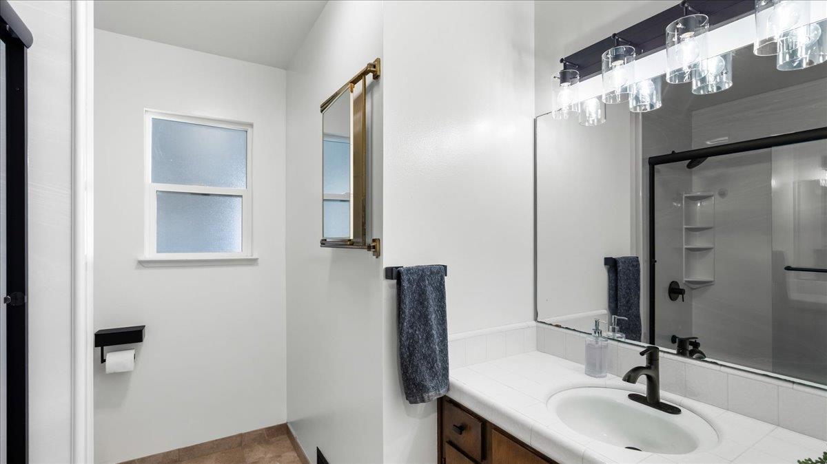 3321 Keller St, Modesto, CA 95355