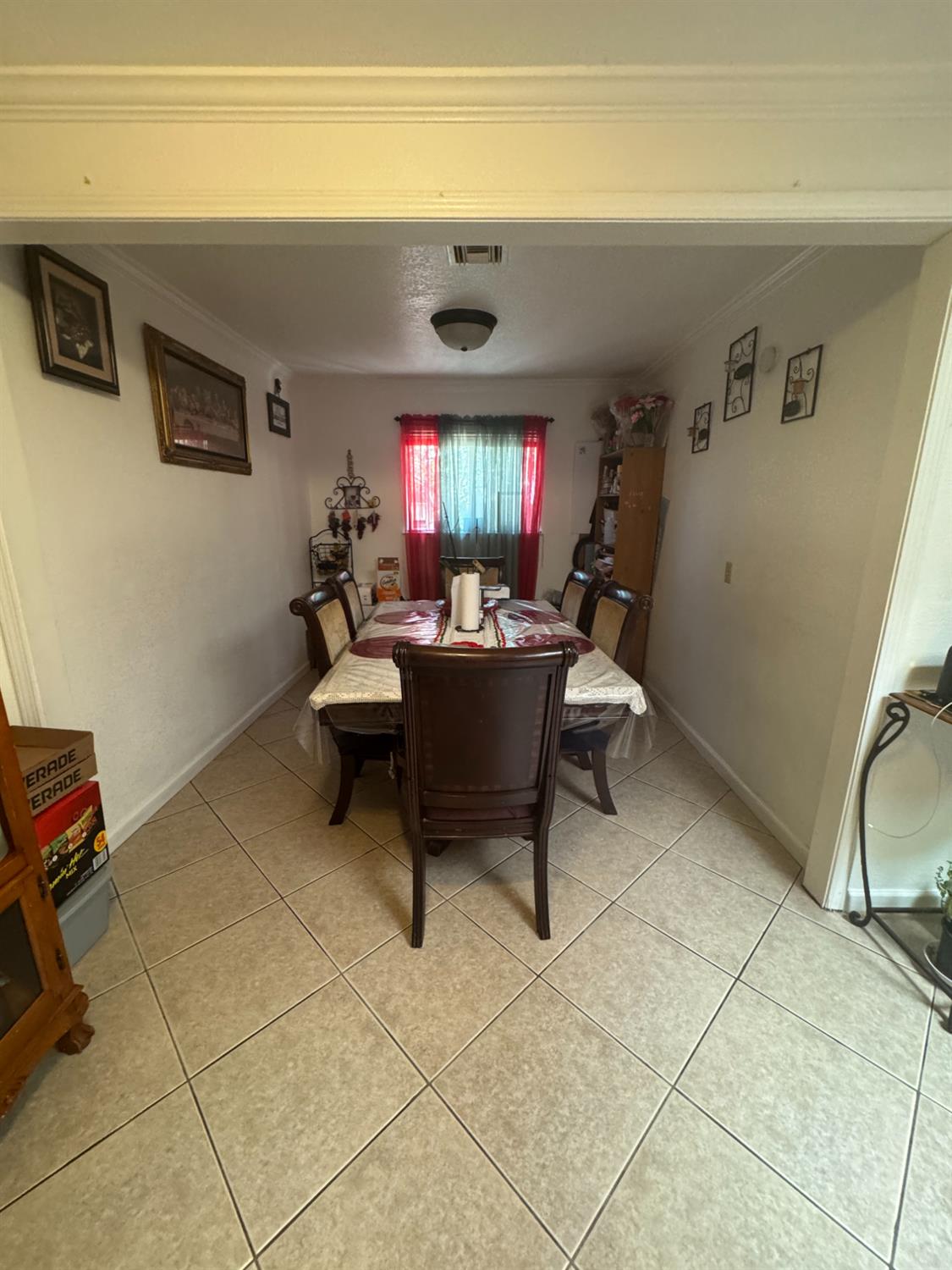 1916 Donand, Modesto, CA 95351