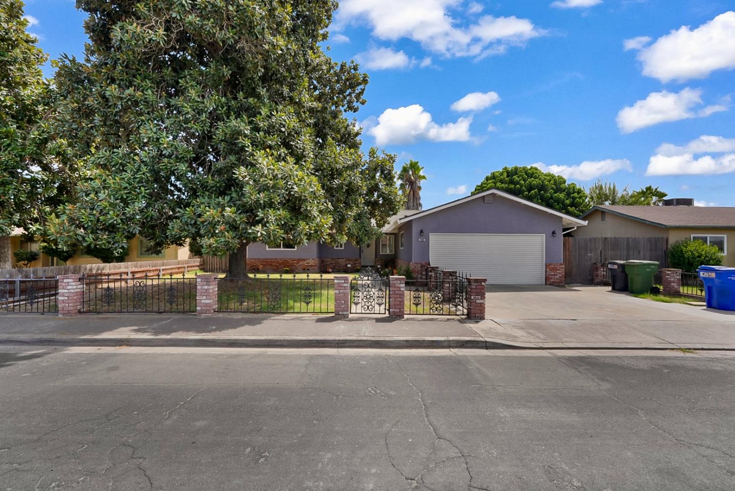 300 Lewis St, Turlock, CA 95380