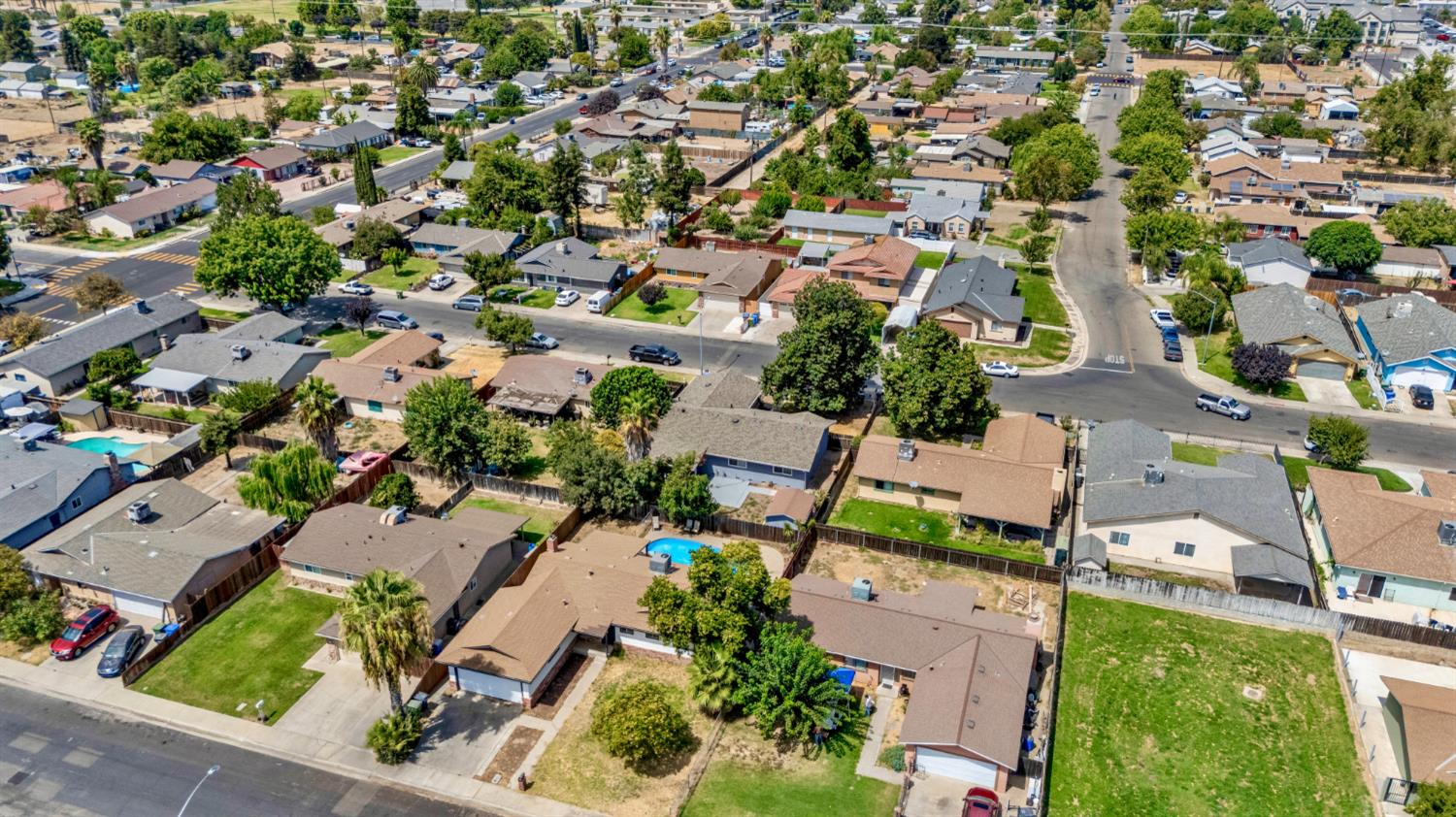 300 Lewis St, Turlock, CA 95380