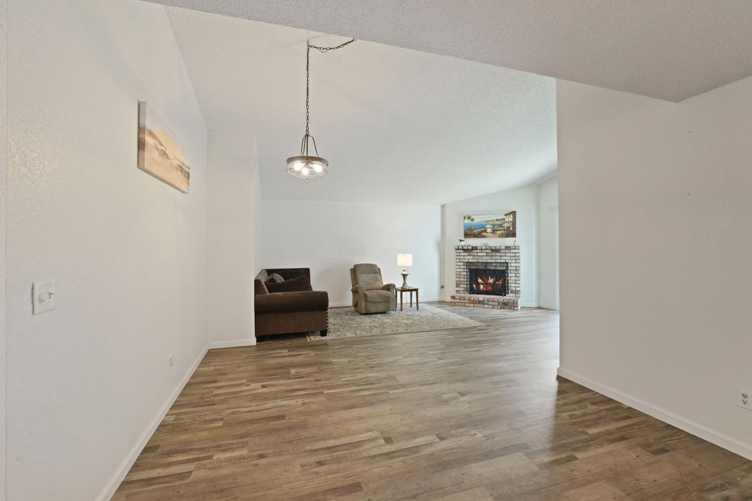 1313 Jarrell Ct, Modesto, CA 95355