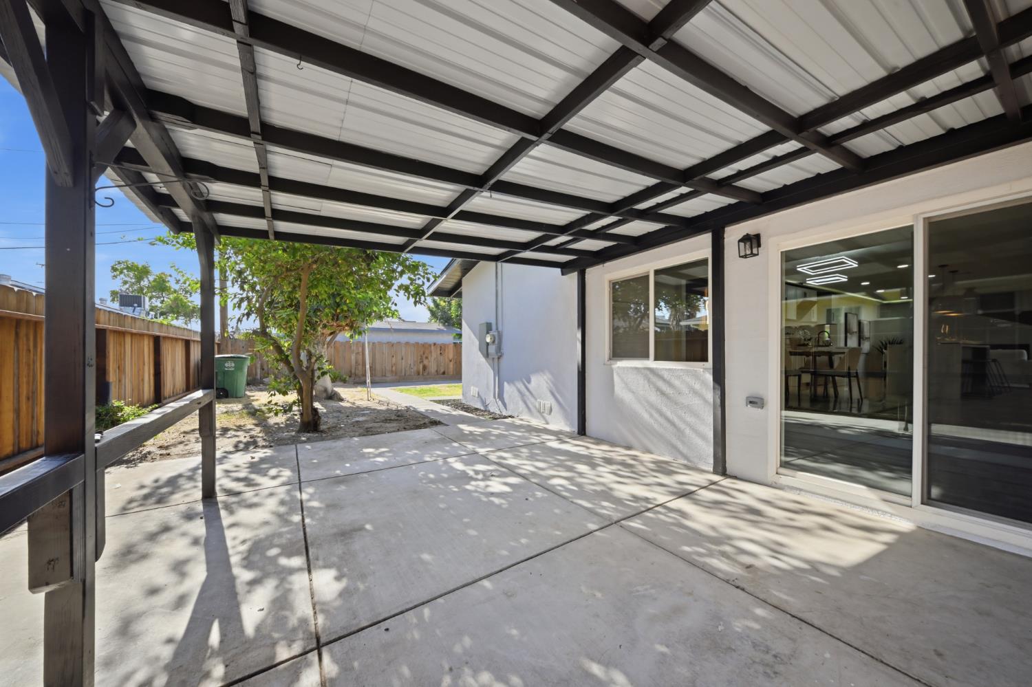 835 Nevada Ave, Los Banos, CA 93635