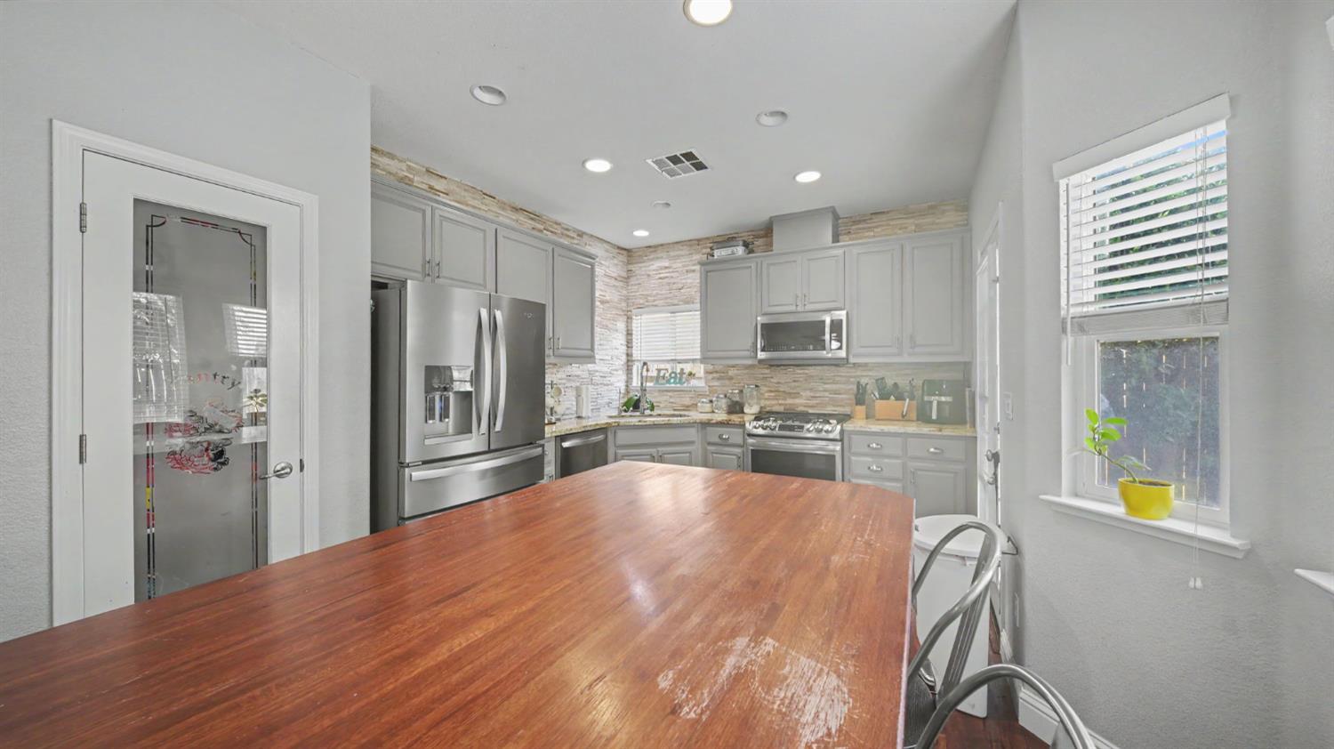 5308 Spaulding Ct, Riverbank, CA 95367