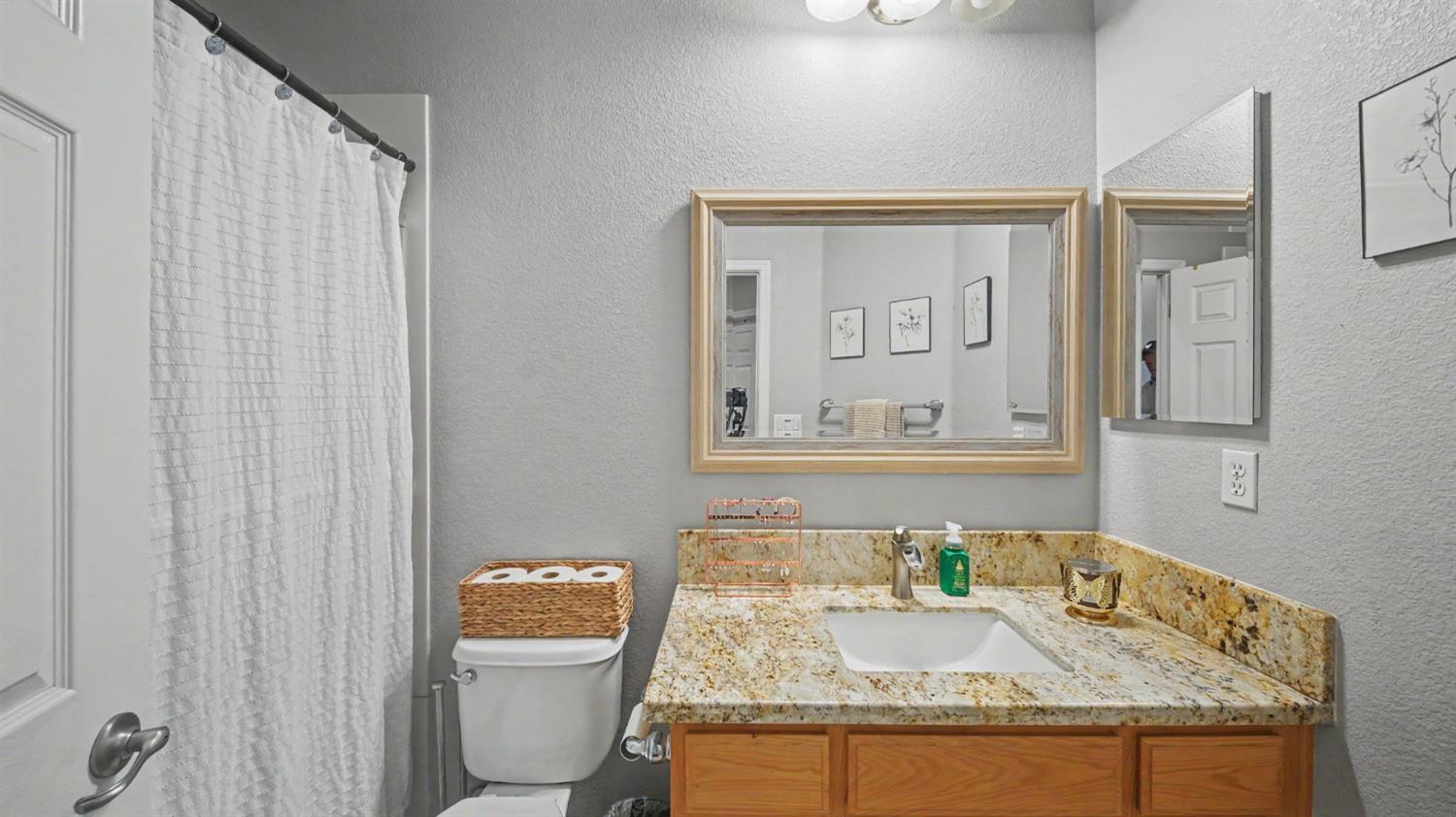 5308 Spaulding Ct, Riverbank, CA 95367