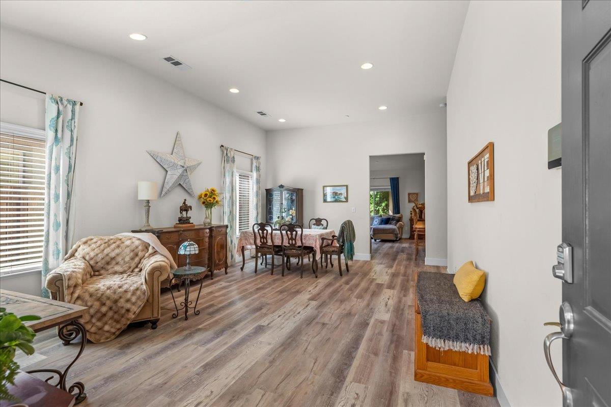 1738 Adams Creek Way, Oakdale, CA 95361