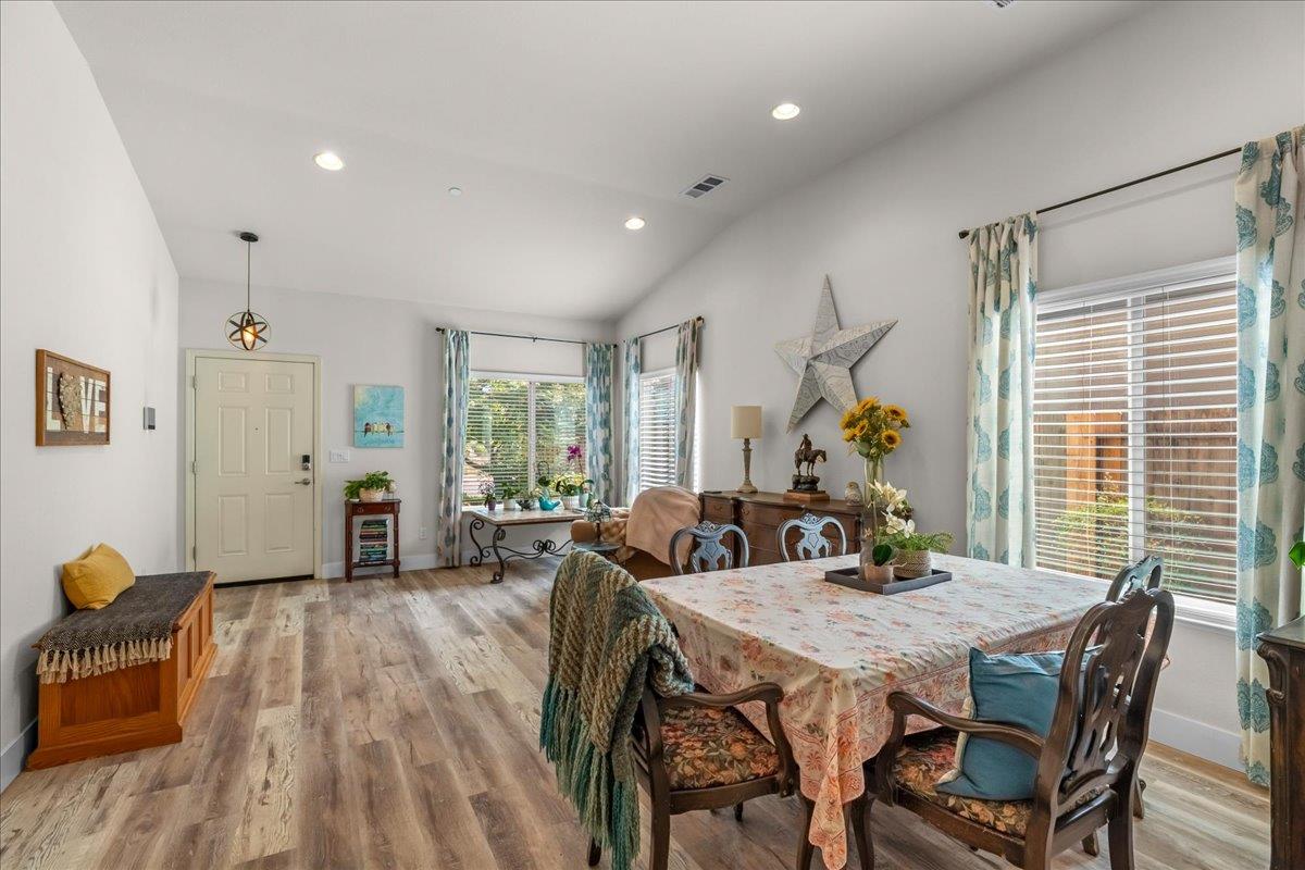 1738 Adams Creek Way, Oakdale, CA 95361