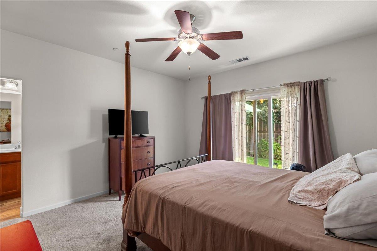 1738 Adams Creek Way, Oakdale, CA 95361