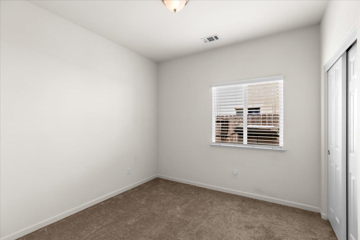 1738 Adams Creek Way, Oakdale, CA 95361