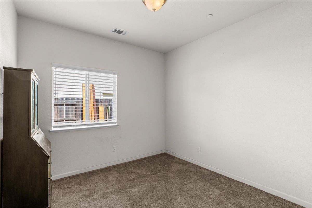 1738 Adams Creek Way, Oakdale, CA 95361