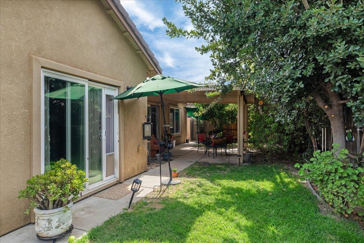 1738 Adams Creek Way, Oakdale, CA 95361