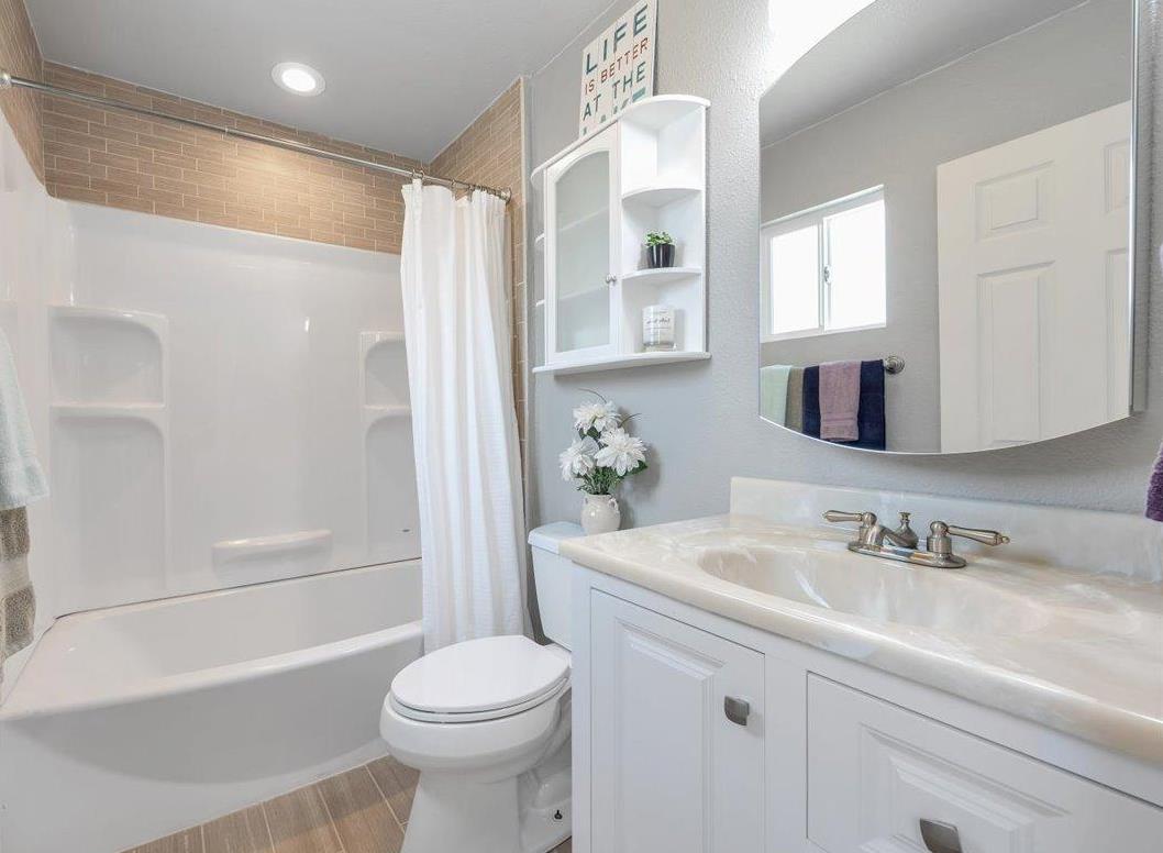 4620 Bayview Dr, Copperopolis, CA 95228